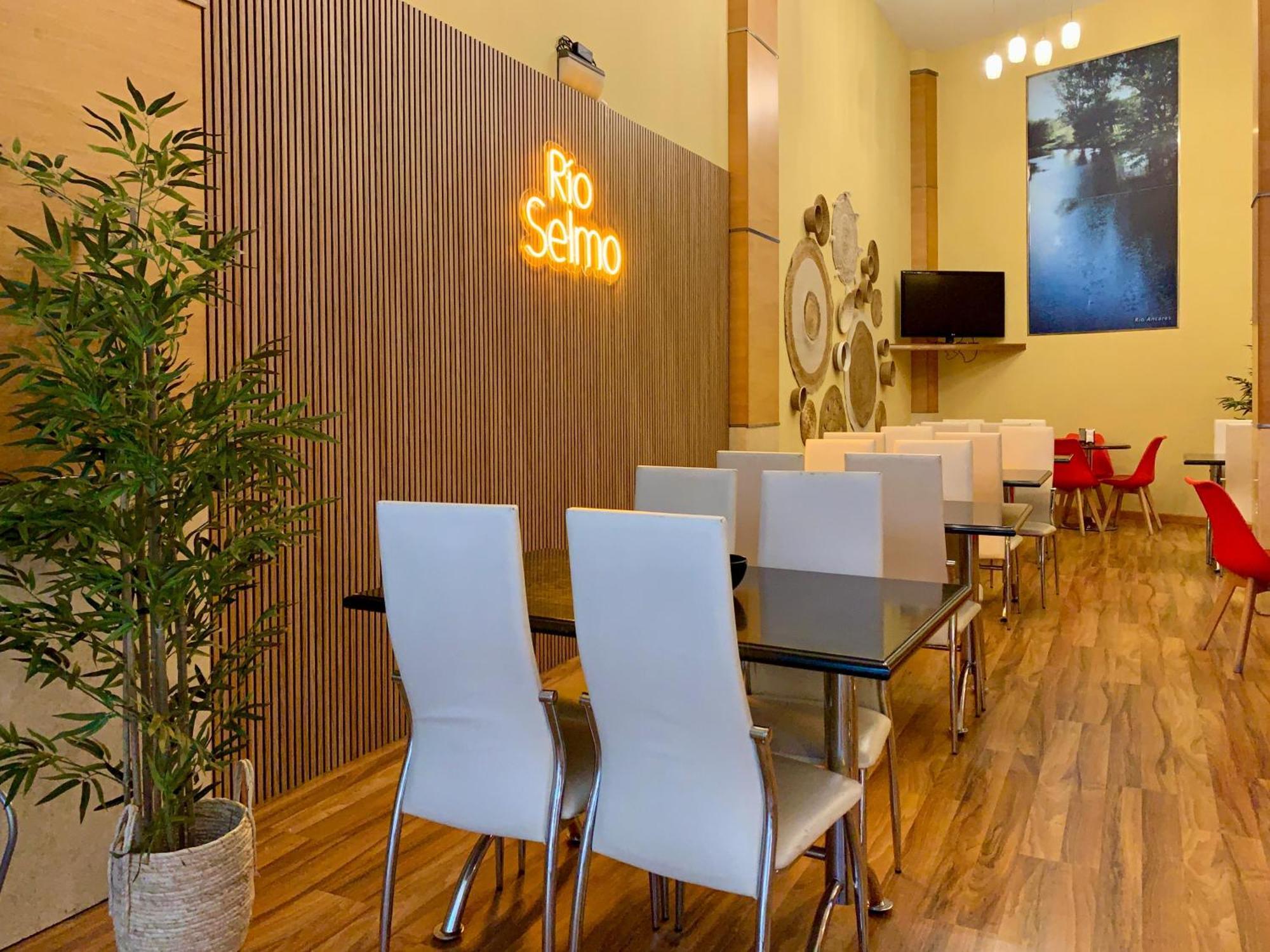 Hostal Rio Selmo Ponferrada Eksteriør bilde